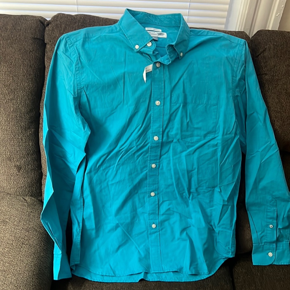Old Navy Dress Shirt so Medium